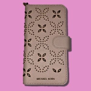 😋Michael Kors iPhone 6 Plus Case😋